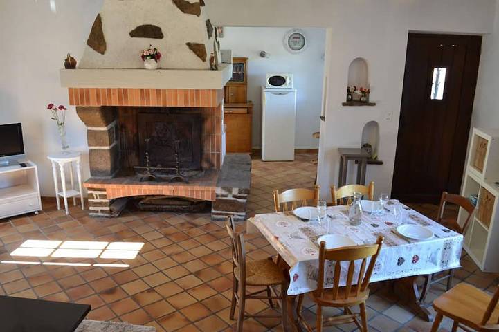 Gîte pour 5 personnes, avec Jardin à Esse
