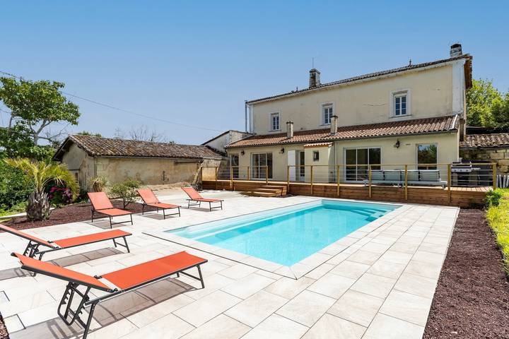Maison de vacances pour 10 personnes, avec Jardin à Carignan-de-Bordeaux