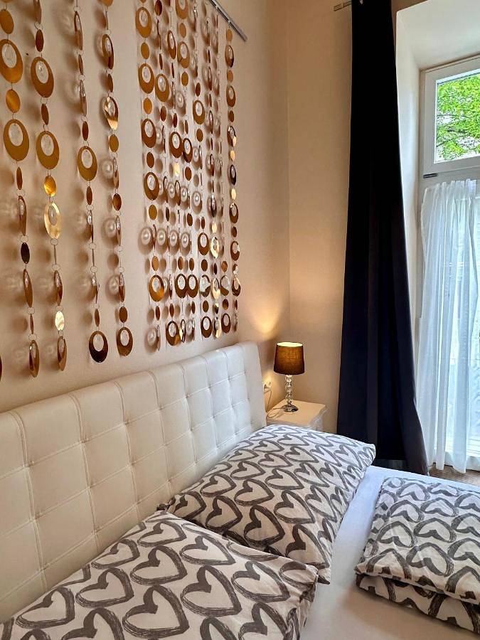 Ferienwohnung für 3 Personen, mit Ausblick und Balkon - 1