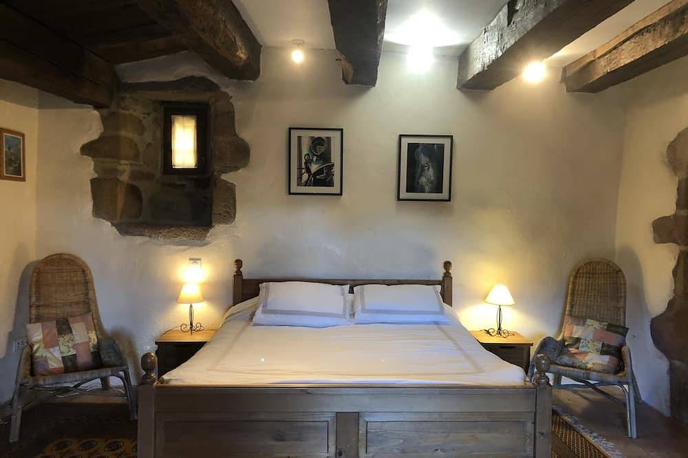 6 Schlafzimmer Haus in großem Grundstück mit Pool und Garten, Spielzimmer in Curemonte, Brive-la-Gaillarde und Umgebung
