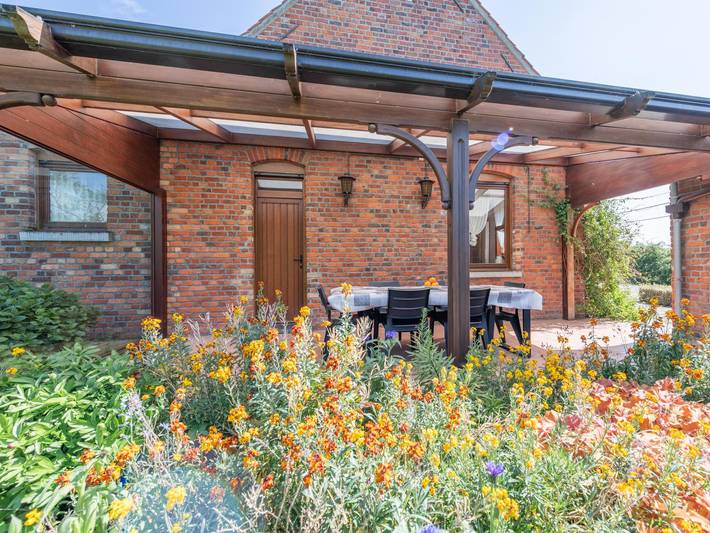 Fermette rénovée avec gout avec un grand jardin in Comines-Warneton, Hainaut