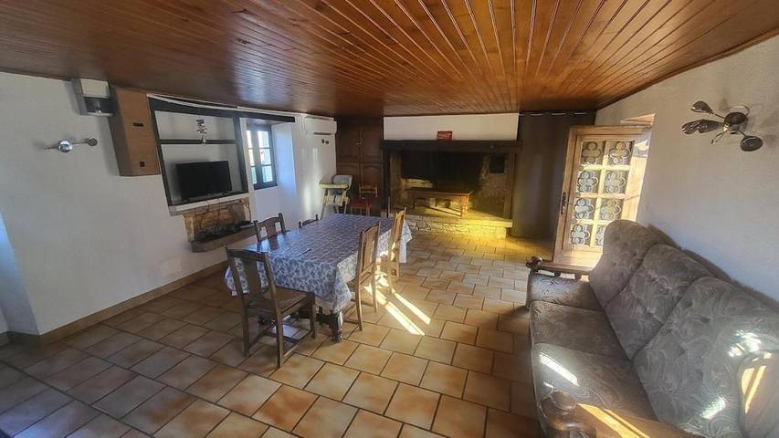 Location de vacances pour 6 personnes, avec jardin à Blars - 2