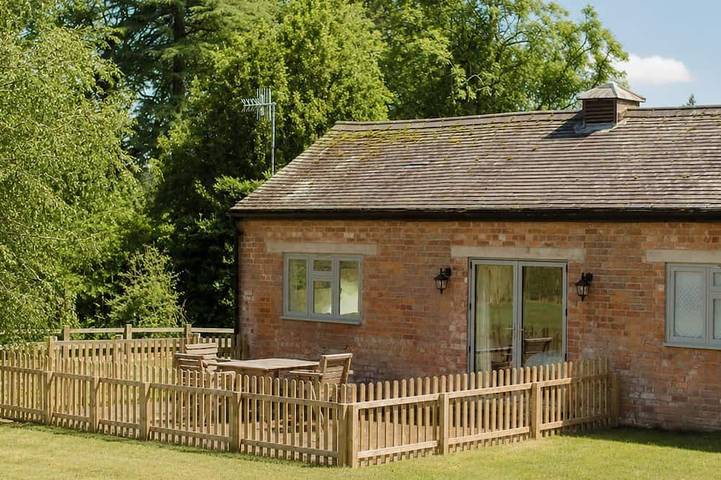 Cottage for 2 people, with Terrace and Garden in Winchcombe