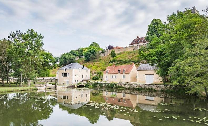 Location de vacances pour 6 personnes, avec Terrasse et Jacuzzi ainsi que Jardin et Sauna à Tendu