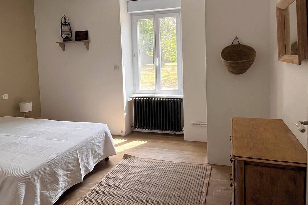 3 minutes from the beach, spacious renovated farmhouse with large enclosed garden. in Plurien, Côte d’Émeraude