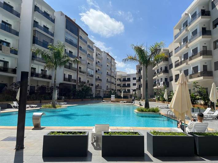Appartement de vacances pour 3 personnes, avec jardin et piscine