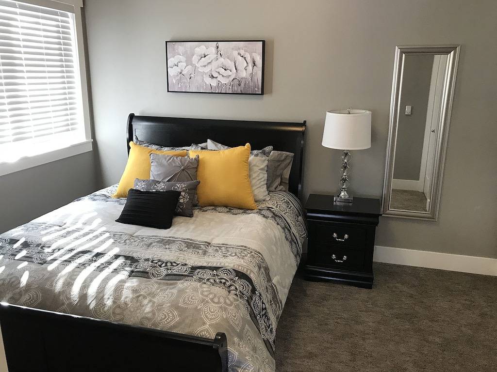 Ganze Wohnung, Schöner moderner Raum mit High-End-Oberflächen in Missoula, Lolo Nationalwald