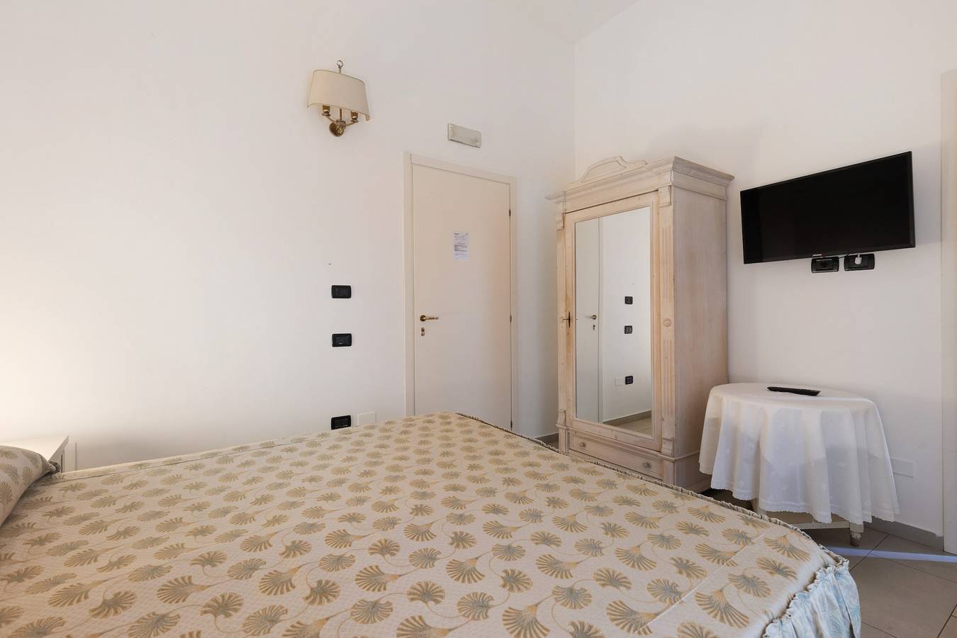 Habitación 'Camera 48' con Wi-Fi y aire acondicionado in Verona, Provincia de Verona