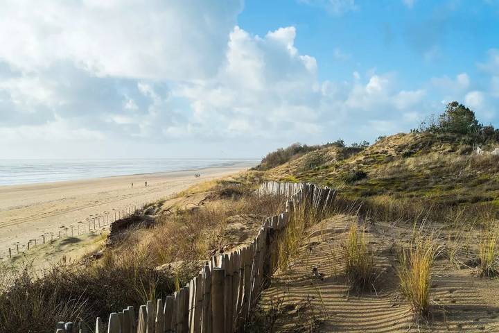 Camping für 6 Personen, mit Terrasse und Pool, mit Haustier in der Pays de la Loire - 2