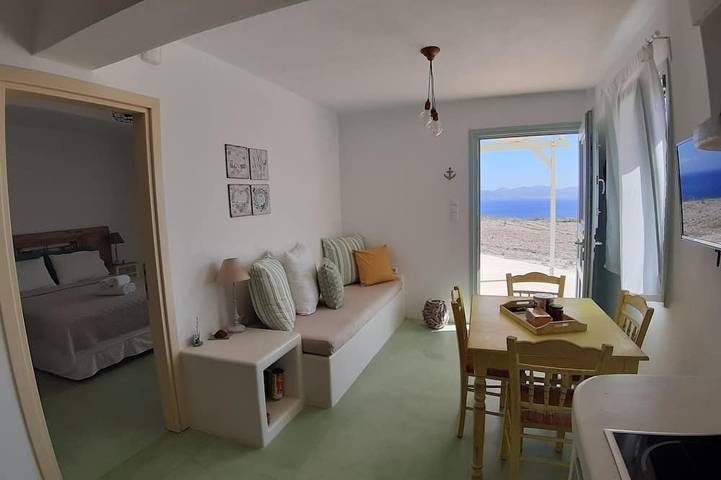 \"The Cedar\" maison mitoyenne avec une décoration traditionnelle et une vue sur la mer 3 in Gournado-Fylakopi