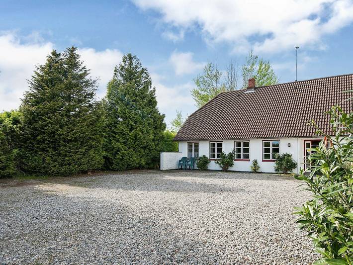 Ferienhaus für 12 Personen, mit Whirlpool und Terrasse sowie Sauna in Nordborg - 2