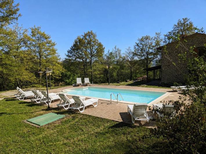 Villa vacacional exclusiva con piscina privada entre Marche y Umbría. in Apecchio, Valle del Metauro