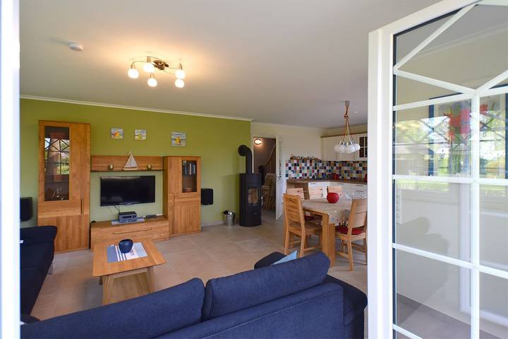 Ferienhaus für 9 Personen, mit Terrasse und Sauna in Prerow - 4