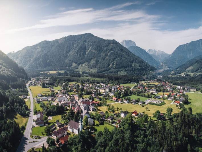 Ferienwohnung für 5 Personen, mit Pool und Balkon/Terrasse in Altenmarkt im Pongau - 2