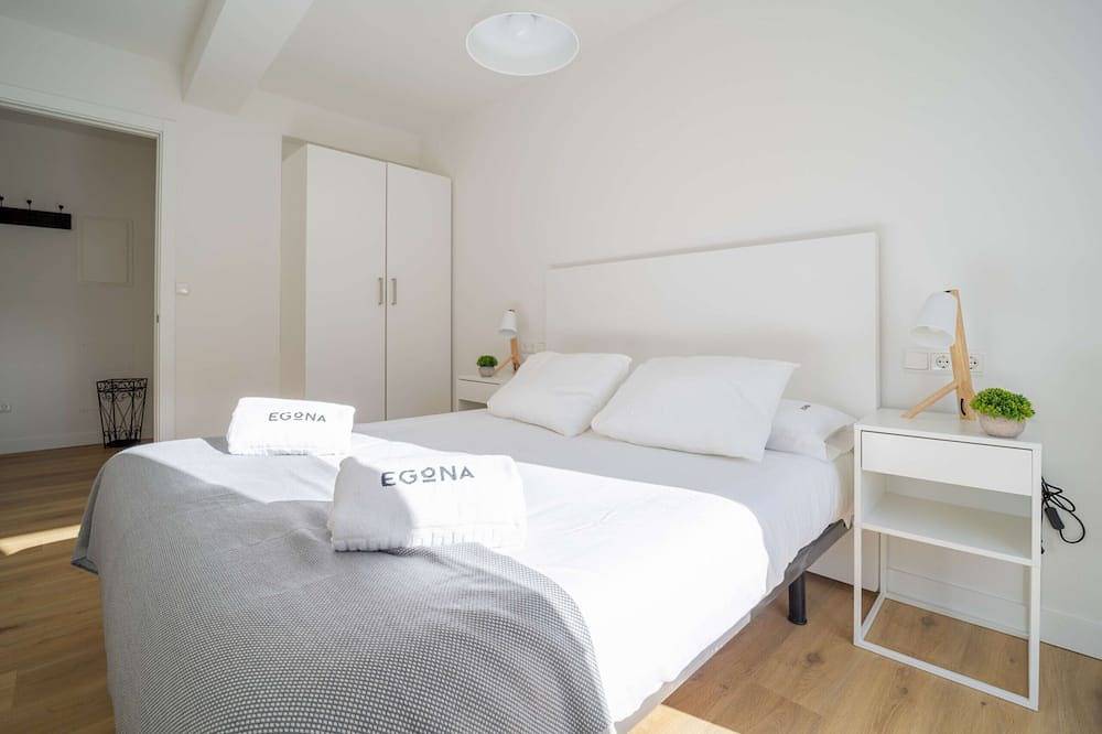 Entire apartment, Martinenea Downtown with terrace by Egona in Zarautz, Basque Coast (Spain)