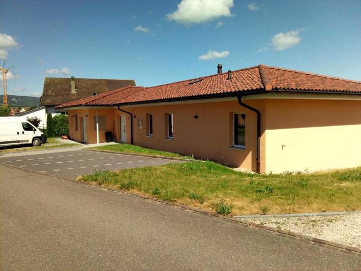 Gästehaus für 3 Personen, mit Balkon und Terrasse sowie Garten