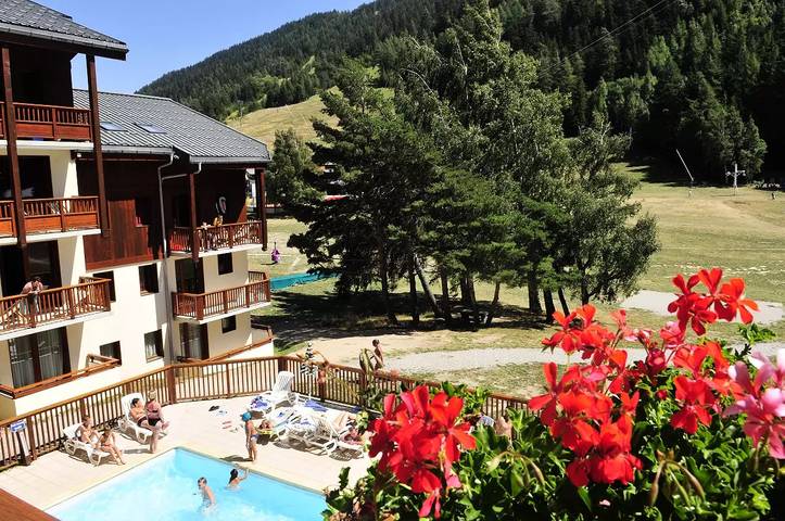 Gîte pour 8 personnes, avec balcon et piscine dans La Norma - 2