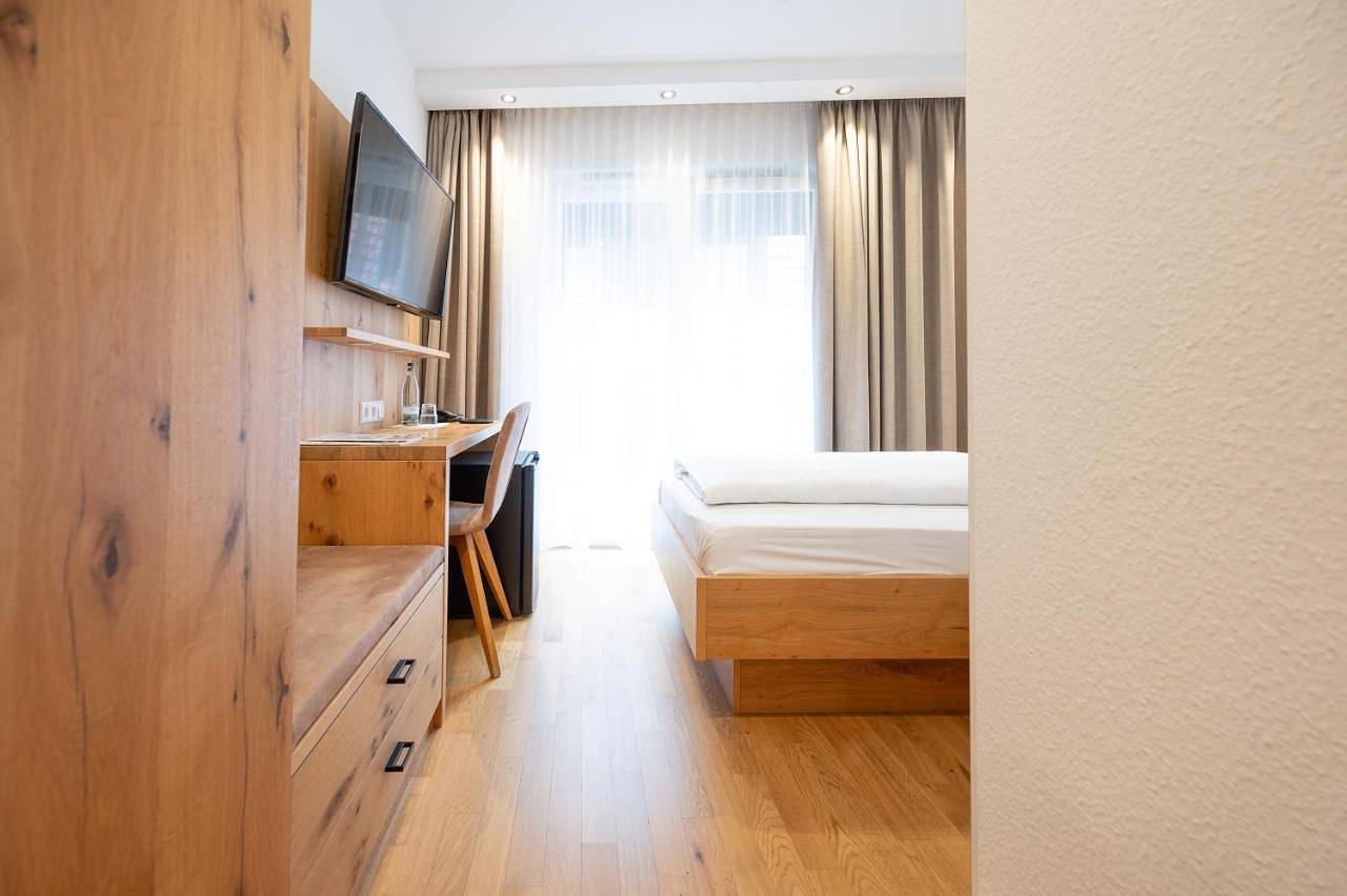 Hotel & Gasthaus Löwen in Waldkirch, Forêt-Noire du Sud
