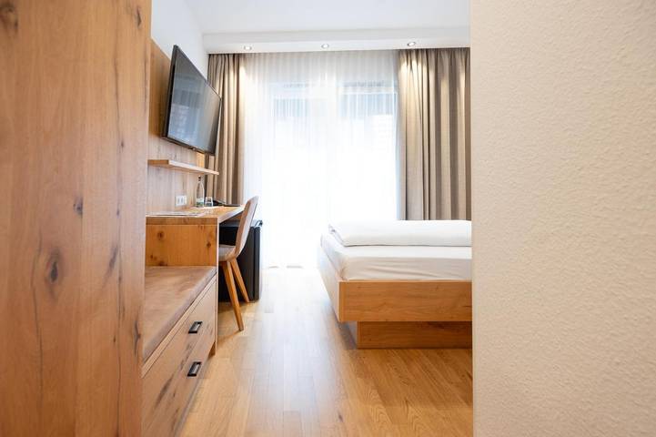 Hotel für 4 Personen, mit Terrasse und Garten sowie Sauna in Waldkirch - 4