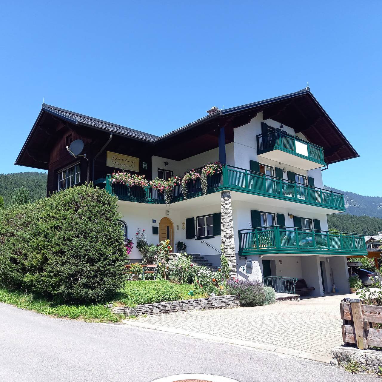 Ganze Ferienwohnung, Gästehaus Sieglinde - Doppelzimmer in Dachsteingebirge, Gosau