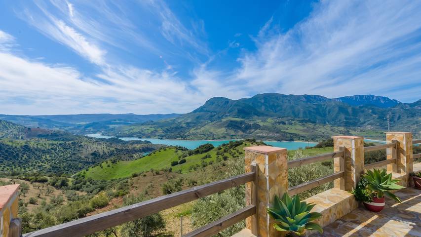 Comfortable Chalet in El Gastor with Private Pool in El Gastor, White Villages