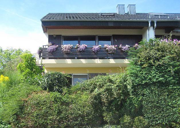 Ganze Ferienwohnung, Haus am Sonnenhang - 2-Zimmer-Fewo, Terrasse, Eg, 50 qm in Gaienhofen, Untersee