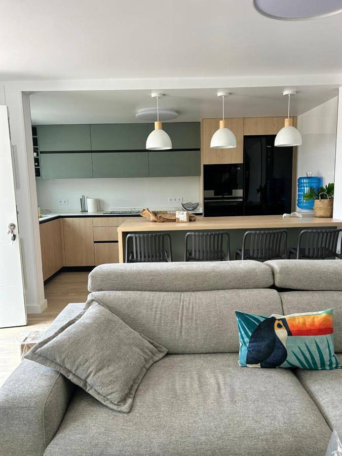 Apartamento para 6 personas, con vistas además de jardín y piscina en La Azohía