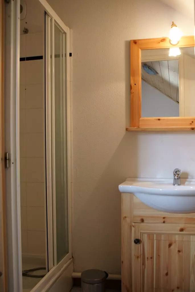 Apartamento entero, Espacioso apartamento 10 camas, Aiguilles d'Alves vista in Saint-Jean-d'Arves, Región de Saint-Jean-de-Maurienne