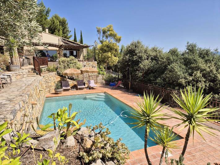 Maison de vacances pour 11 personnes, avec terrasse et piscine, adapté aux familles à La Cadière-d'Azur