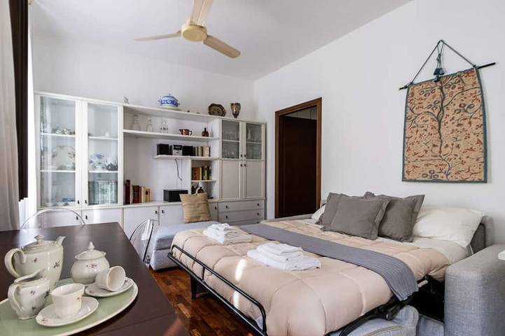 Appartement entier, Arona City Center - Lago 108 - 10 meters from the lake - Wi-Fi-Ac - By Guestaly in Arona (Lago Maggiore), Commune de Arona