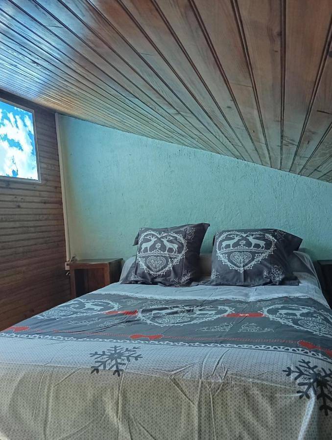 Location de vacances pour 6 personnes, avec vue et balcon à Melles - 4