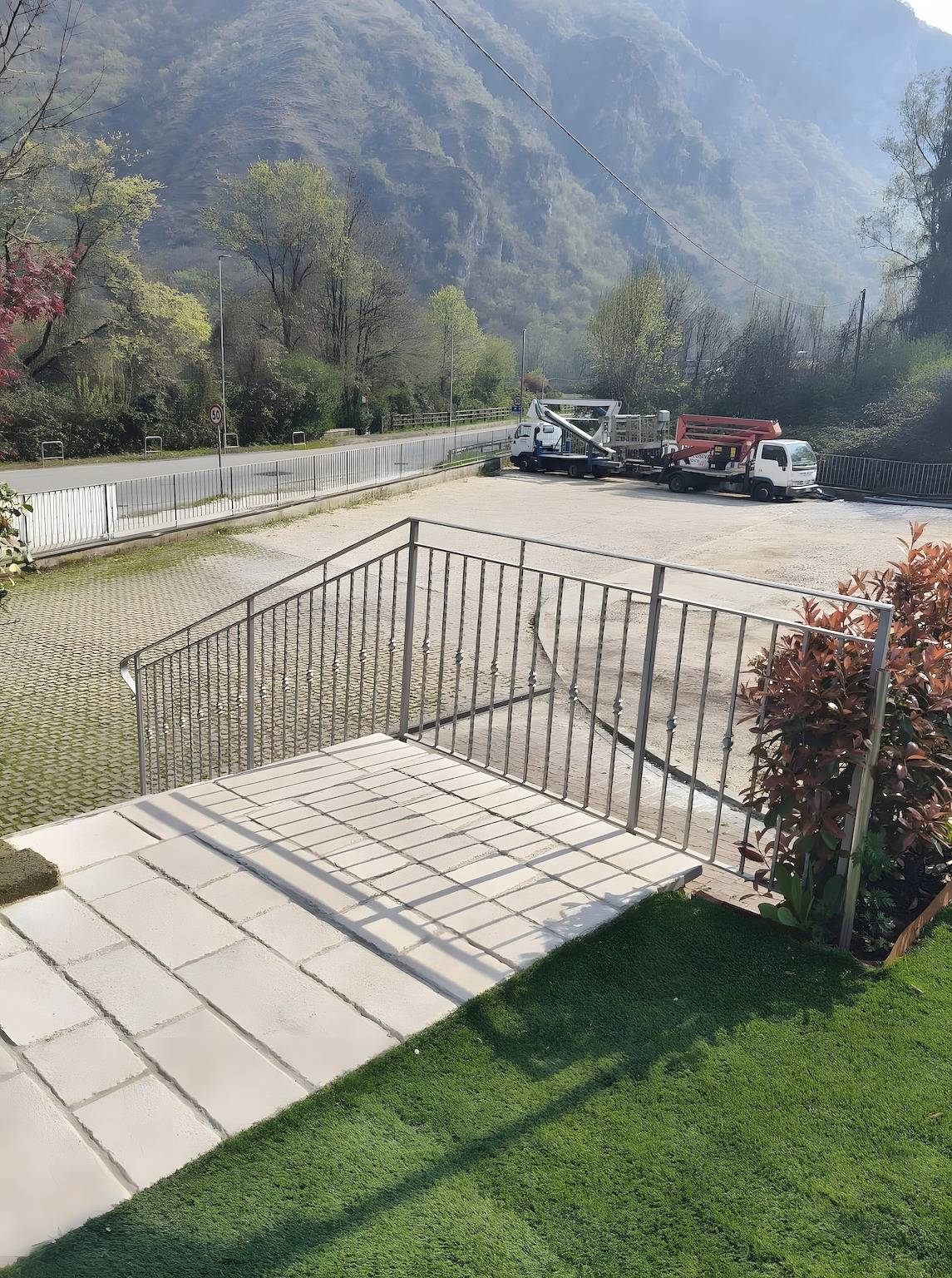 Geheel appartement, Appartement 'Topazio' met Uitzicht op de Bergen, Wi-Fi en Airconditioning in Vobarno, Garda Bergen