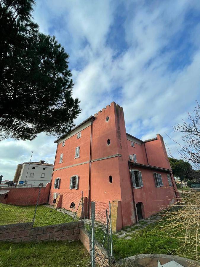 Ferienwohnung für 6 Personen, mit Ausblick und Garten, mit Haustier in Vada - 2