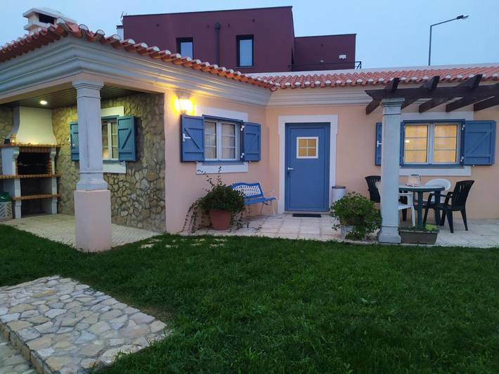 Villa para 4 pessoas, com piscina e vista e ainda jardim em Atalaia