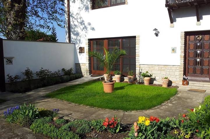 Ferienwohnung für 2 Personen, mit Garten