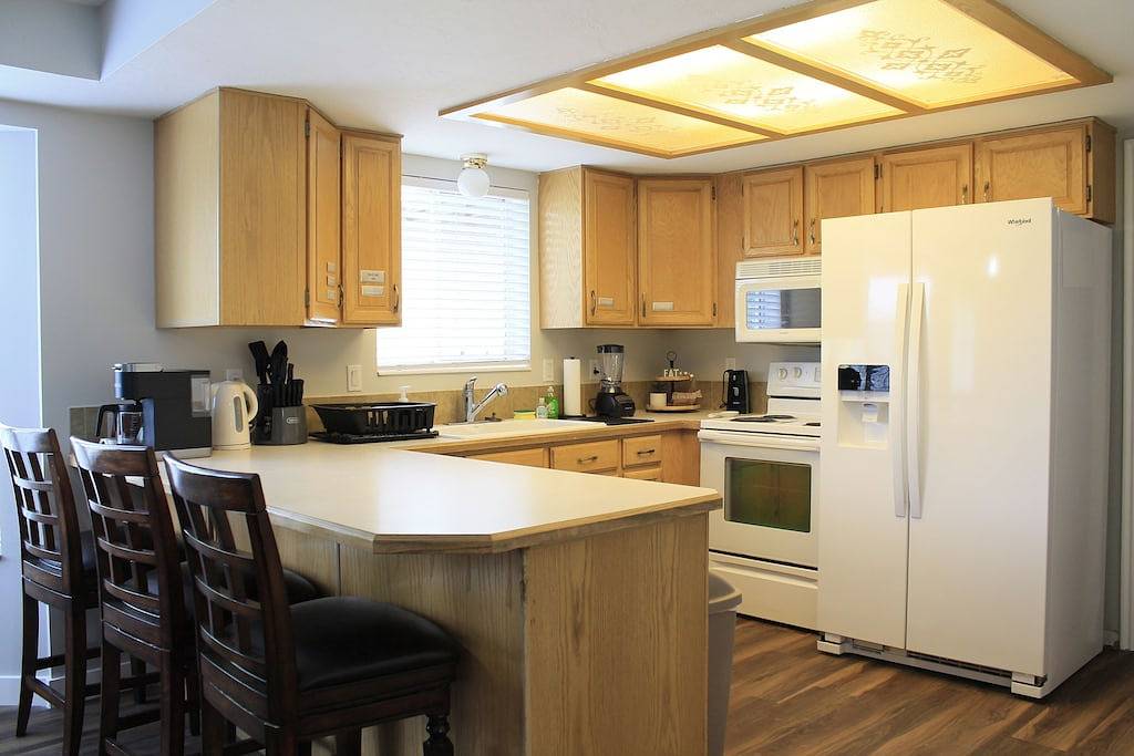 Mountain View home, spacious, sleeps 12 in West Jordan, Salt Lake County (UT)