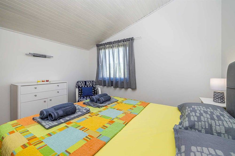 Holiday house Ledine with pool in Krk Town, Krk