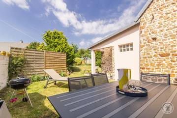 Gîte pour 4 personnes, avec jardin et terrasse, animaux acceptés à Créances