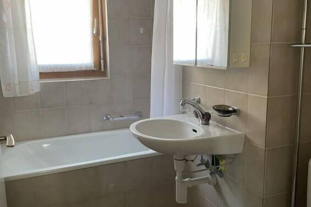Ganze Wohnung, Eva 304 in Schmitten (Albula), Schmitten (GR)