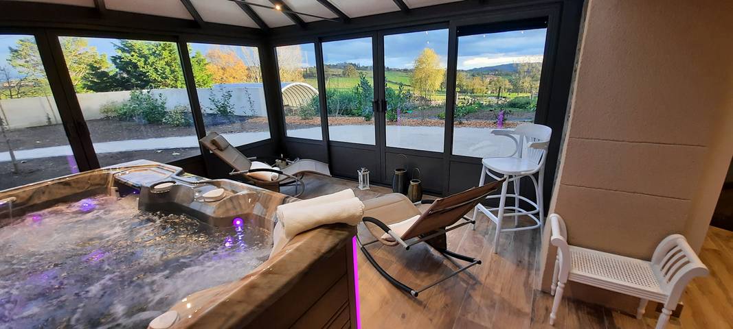 Chambre d’hôte pour 4 personnes, avec sauna ainsi que jacuzzi et jardin dans la Loire - 4