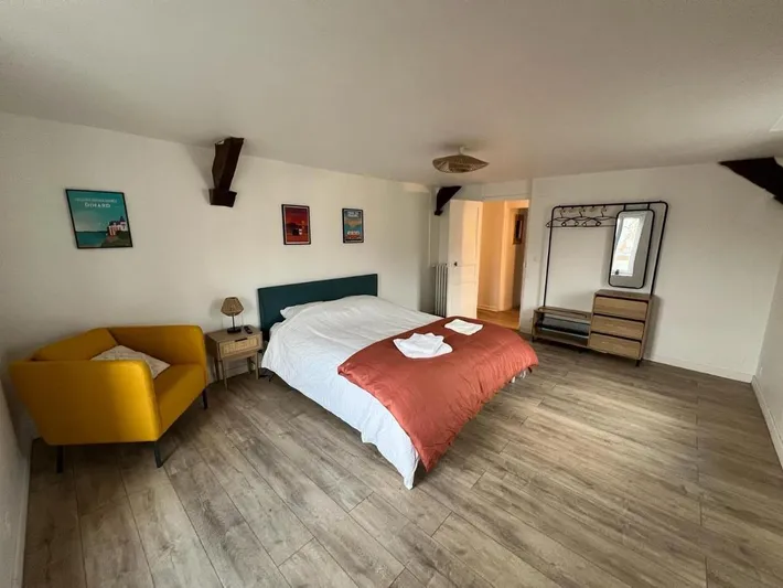 Apartamento de vacaciones para 5 personas, con jacuzzi y jardín - 1