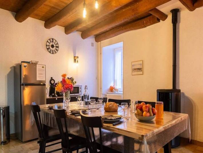 Gîte pour 6 personnes, avec piscine et terrasse à Saint-Alban-sur-Limagnole - 3