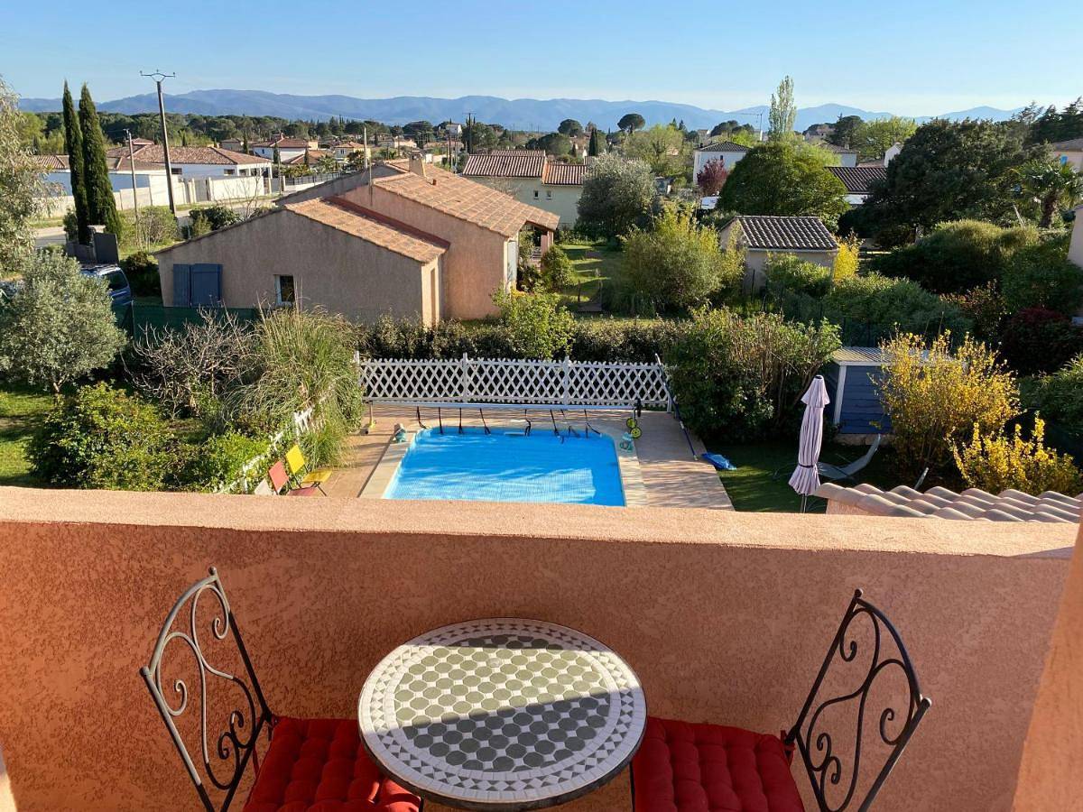 Double Room with Pool View in Vidauban, Région de Draguignan