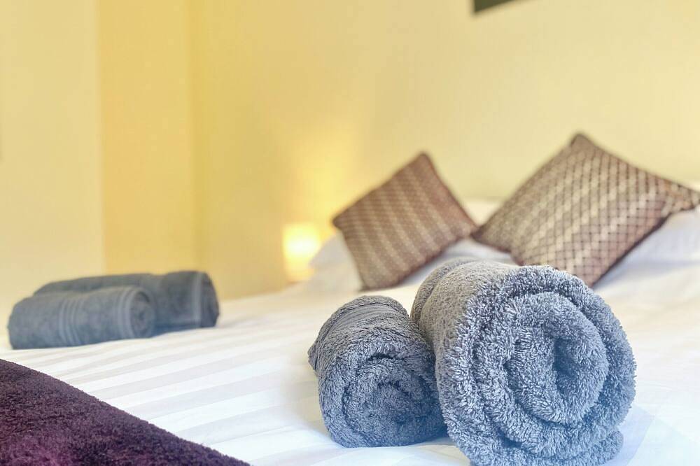 2 bedroom accommodation in Winchester in Winchester, South Downs