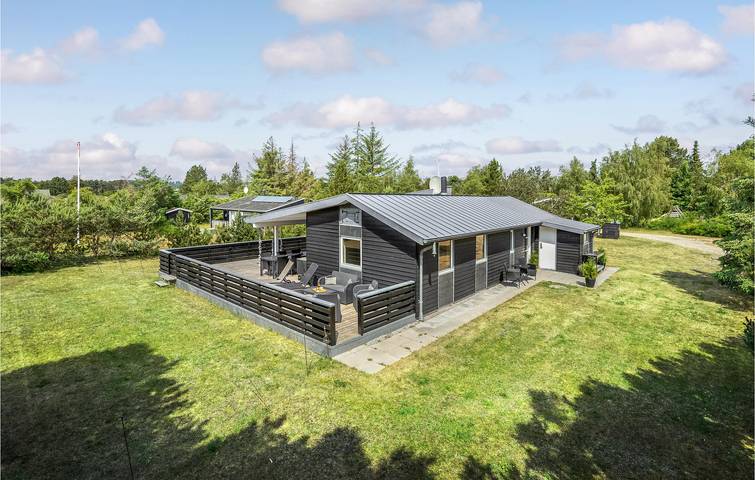 Ferienhaus für 6 Personen, mit Terrasse und Whirlpool sowie Sauna