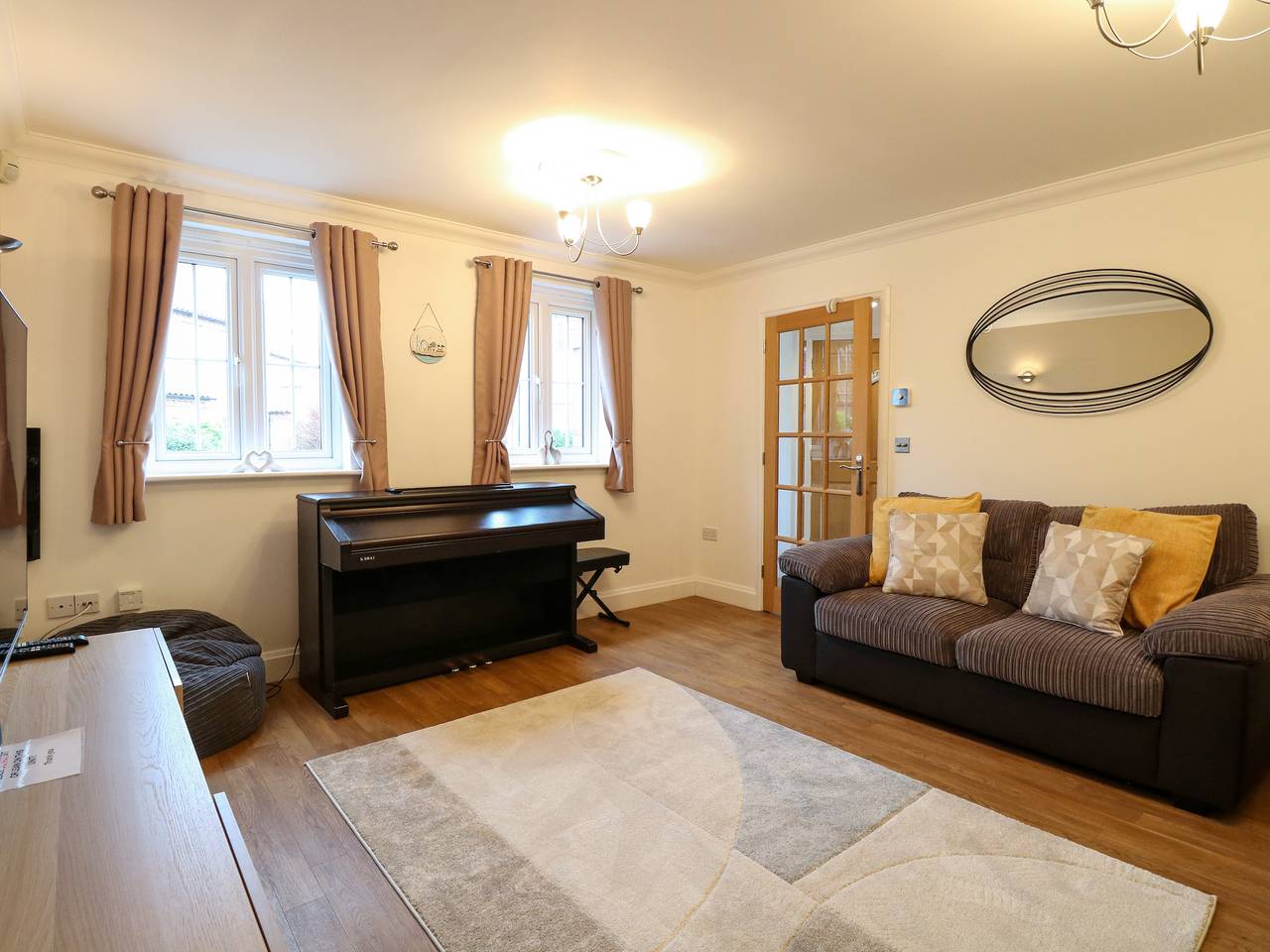 19 Stablefield Way in Hemsby, Great Yarmouth