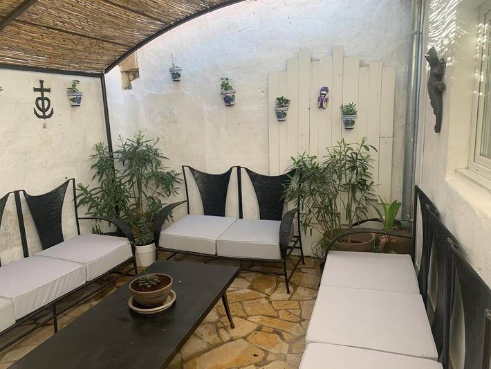 Gîte pour 6 personnes, avec terrasse à Vallabrègues - 2
