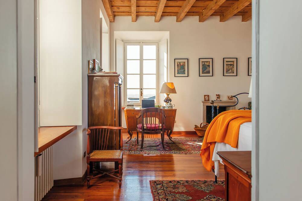 Villa La Limonera - Quattro Camere da Letto Villa, Ospiti Massimo 8 in Casciago, Provincia di Varese