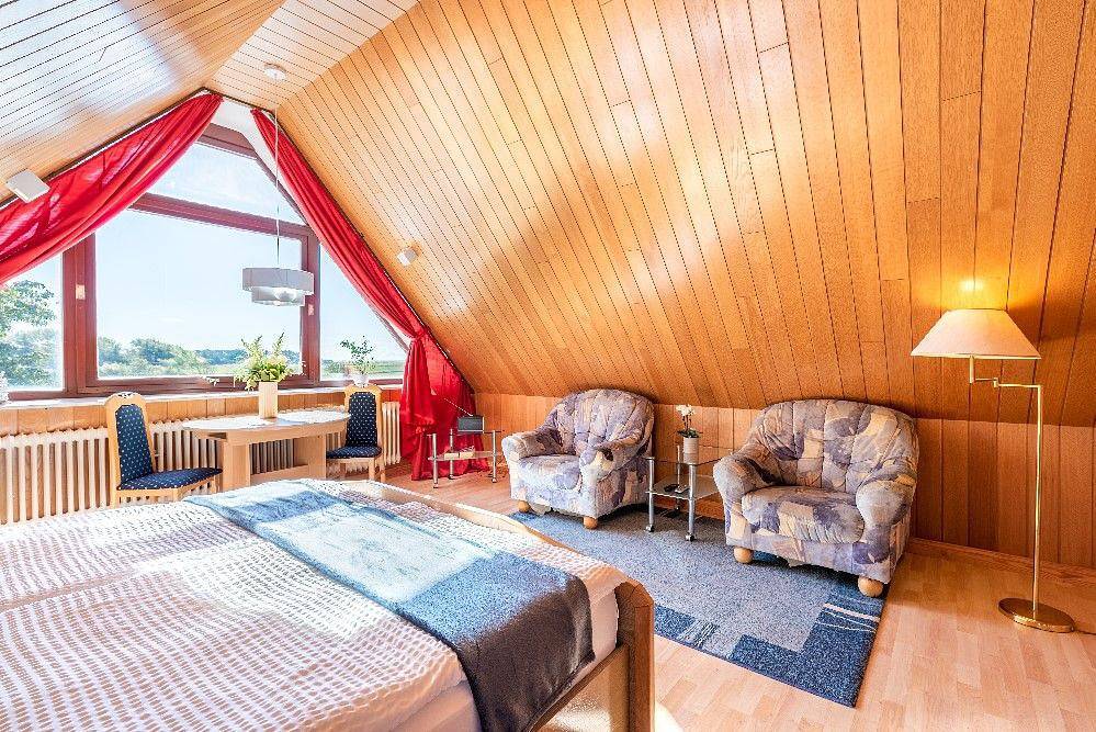Ganze Wohnung, „Entspannung pur: Ferienwohnung Haus Schultz mit traumhaftem Meerblick“ in Utersum, Föhr
