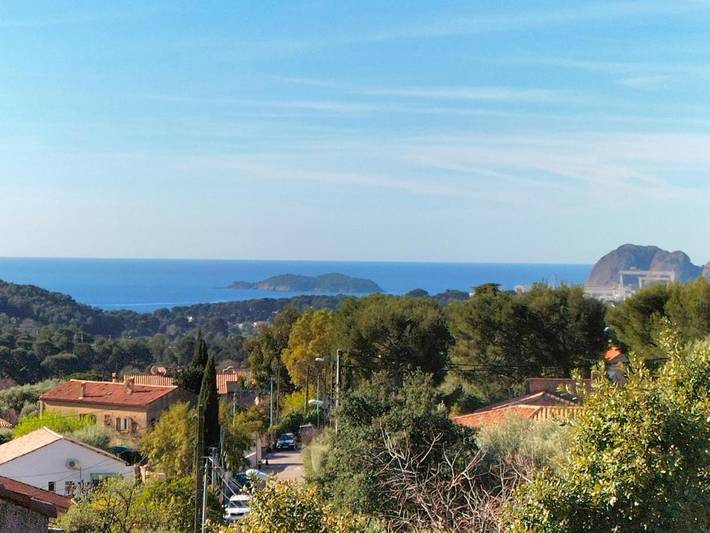 Apartamento de vacaciones para 2 personas, con jardín además de vistas y terraza - 1